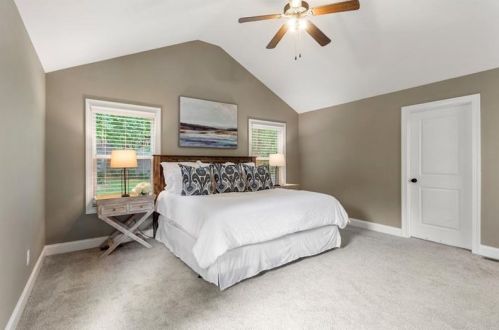 1888 Ham Dr, Atlanta GA  30341-3222 exterior