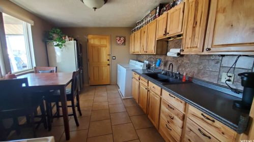 422 Monroe Blvd, Ogden, UT 84404-4458