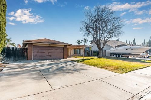 3577 Congress Dr, Riverside, CA 92503-5004