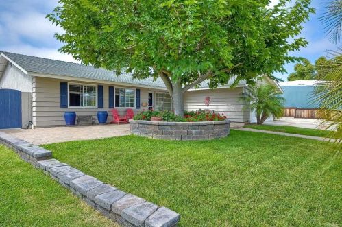 4930 Park Dr, Carlsbad, CA 92008-3812
