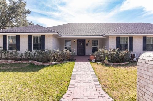 110 Suffolk St, Ezzell, TX 77964-2518