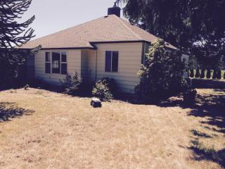 7000 Wallace Rd, Grand Island OR  97114-8834 exterior