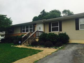 1703 Albert Ln, Hixson, TN 37343-4915