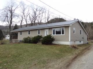3350 Main Rd, Huntington, VT 05462-9587