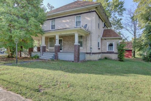 202 Franklin St, Fisher, IL