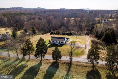 6162 Griffinsburg Rd, Boston, VA 22713-4501