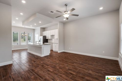 2820 Puter Creek Rd, Spring Branch TX  78070 exterior