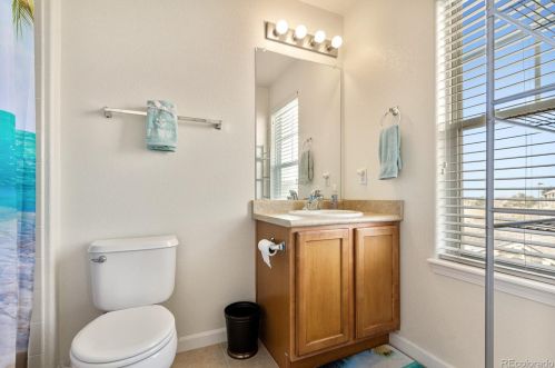 7524 Quatar Way, Aurora CO 80016-7134 exterior