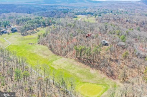 208 Pathfinder Ln, Hedgesville WV  25427-6160 exterior