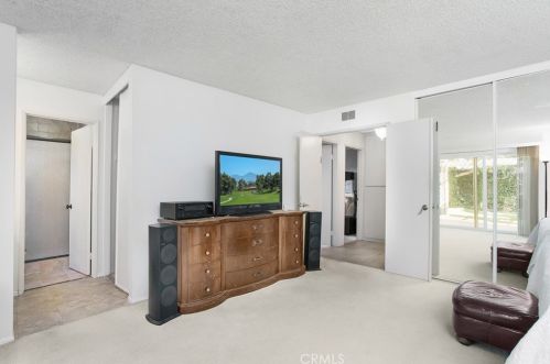 6041 Avenida Arbol, Anaheim CA  92807-3247 exterior