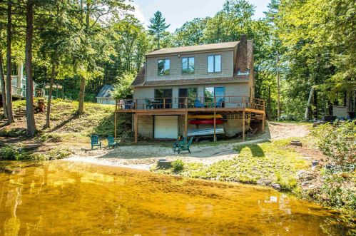 59 Black Cove Rd, Wakefield, NH 03872-3783