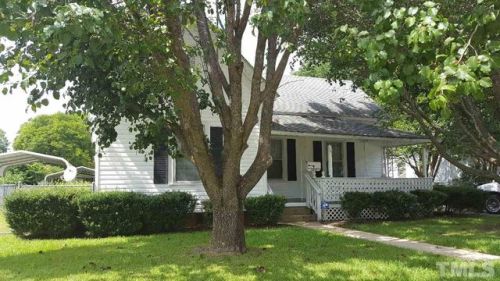 304 H St, Erwin, NC 28339-2148