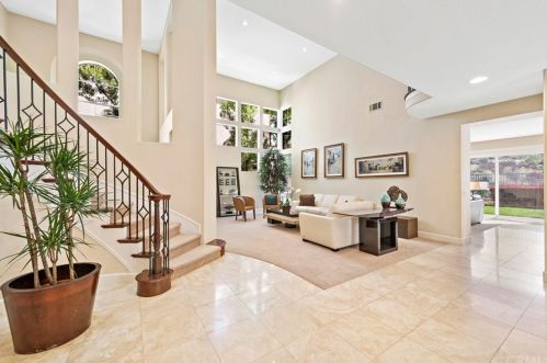 8 Flores, El Toro, CA 92610-1816