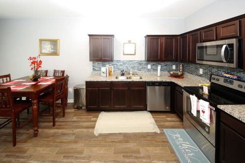 1817 Millstream Holw, Conyers GA  30012-3597 exterior