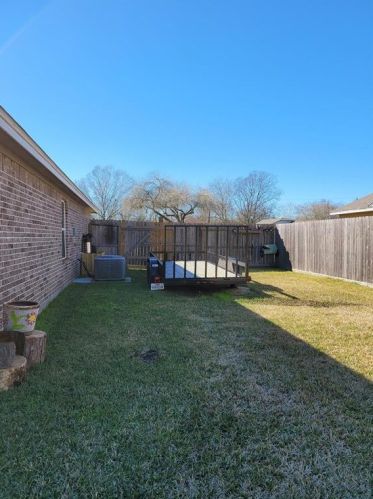 6114 Fox Ridge Dr, Angleton TX 77515-2512 exterior