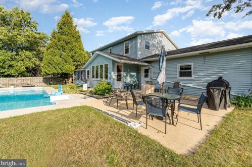 904 Pheasant Dr, Carlisle PA 17013-1255 exterior