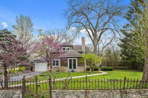 701 Indian Rd, Glenview, IL 60025-3407