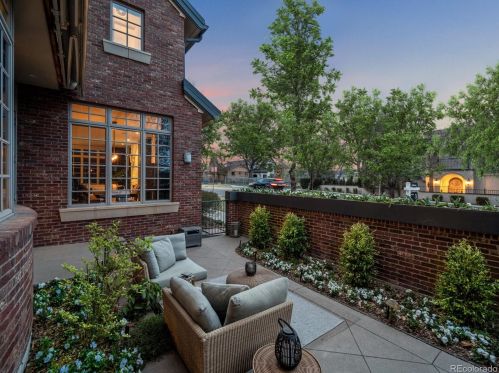 401 Adams St, Denver CO  80206-4410 exterior