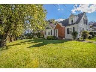 676 Gap Creek Rd, Elizabethton, TN 37643-4958