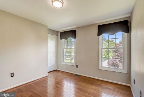 5724 Brothers Partnership Ct, Columbia MD  21045-2601 exterior