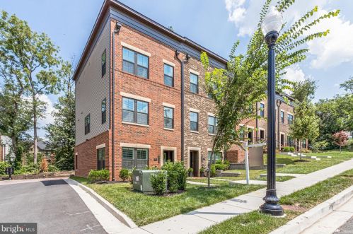 5713 10th Rd, Arlington, VA 22205