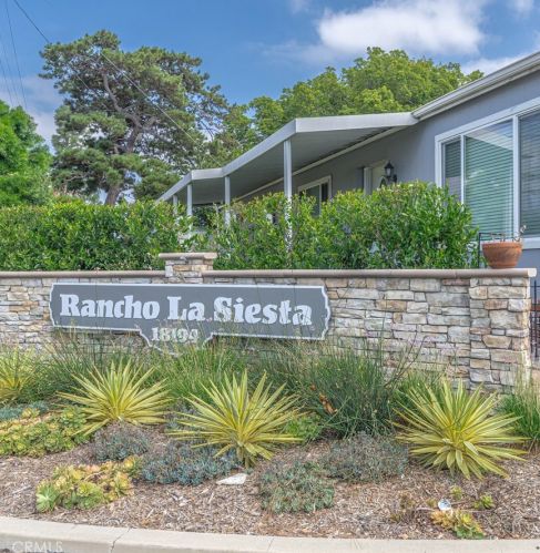 319 Magpie Ln, Santa Ana, CA 92708-5821
