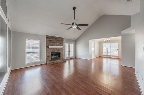 1328 Falcon Dr, Lewisville TX  75077-7637 exterior