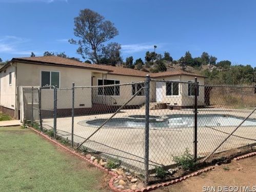 14863 Quail Valley Way, El Cajon, CA 92021-2228