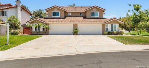 3505 Hastings Dr, Carlsbad, CA 92010-7041