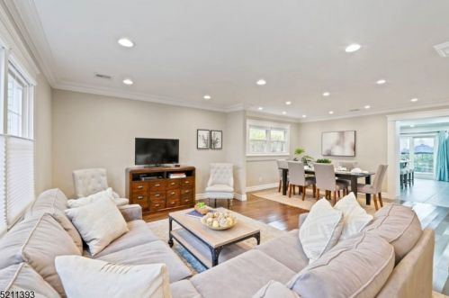 30 Highland Ave, Maplewood NJ  07040-1844 exterior