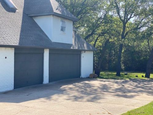 6005 Autumn Hills Dr, Fort Worth TX  76140-9695 exterior