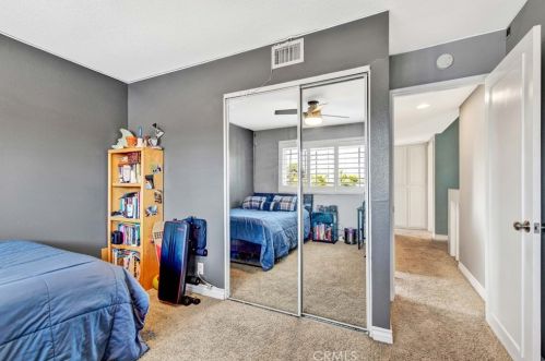 6236 Woodsboro Ave, Anaheim CA  92807-2347 exterior