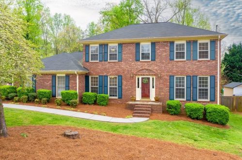 4554 Cinco Dr, Lilburn, GA 30047-4306