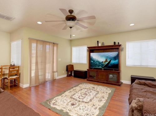 1926 Orange Ave, Anaheim CA  92804-3502 exterior
