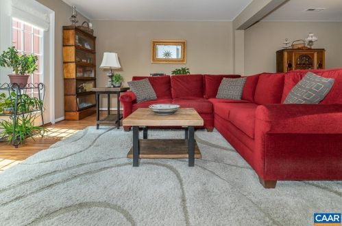 1461 Glenside Grn, Charlottesville, VA 22901-0658