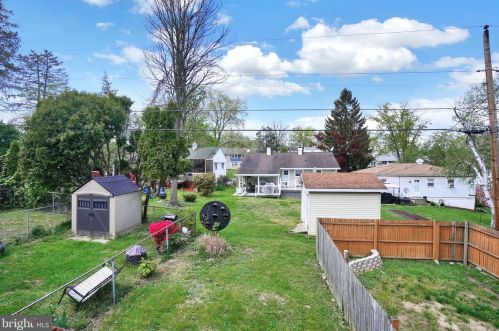 839 Hilton Dr, Lancaster PA  17603-5835 exterior