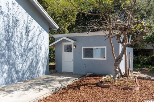 5124 Ln Crescenta Ave, Glendale CA 91214-2117 exterior