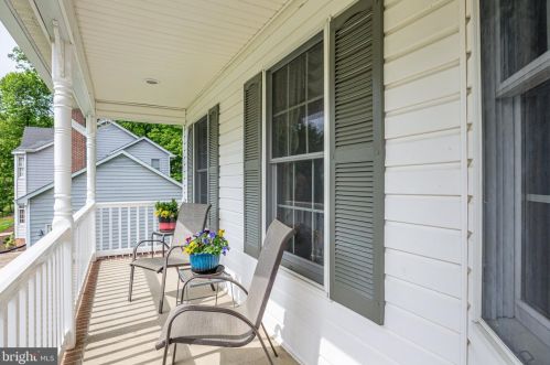 21 Lord Fairfax Dr, Fredericksburg, VA 22405-2974