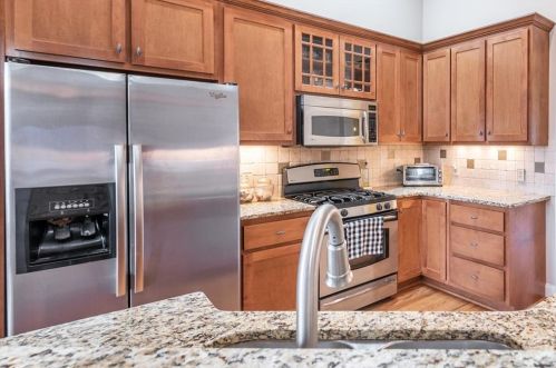 369 Hawkins Rdg, Big Canoe GA 30143-4748 exterior