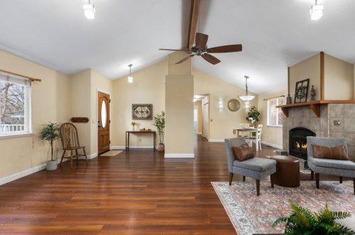 14219 Auburn St, Grass Valley, CA 95949