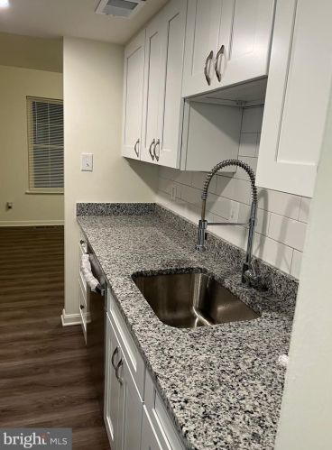 9107 Bronze Bell Cir, Columbia MD  21045-2929 exterior