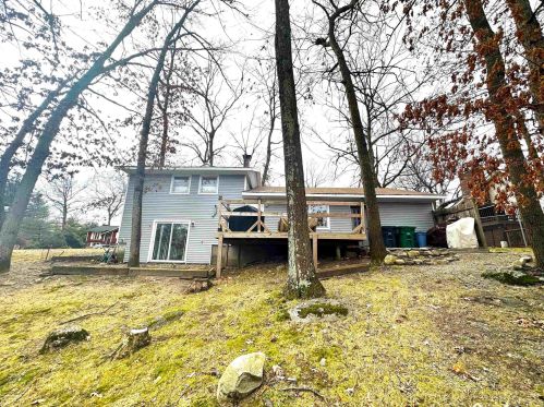 9 Friar Tuck Ln, Nashua, NH 03062-2143