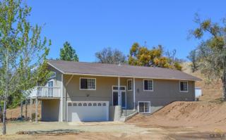 22478 Zurich Dr, Tehachapi, CA 93561-7711