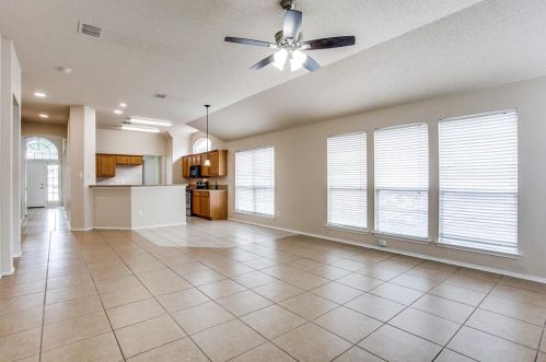 6709 Braeview Dr, Fort Worth TX  76137-6313 exterior