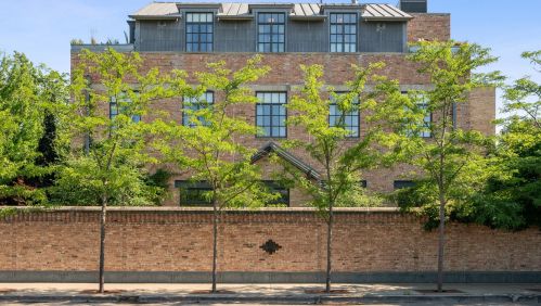 1970 Burling St, Chicago, IL 60614-5124