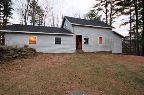 342 West Rd, Hampstead, NH 03841-2270
