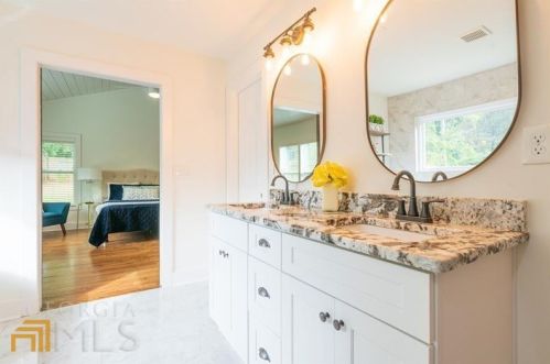 1125 Edgefield Dr, Atlanta GA  30310-3716 exterior