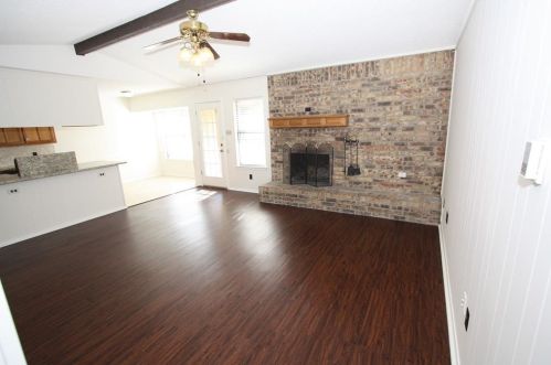 6620 Redbud Dr, Fort Worth TX  76148-1535 exterior