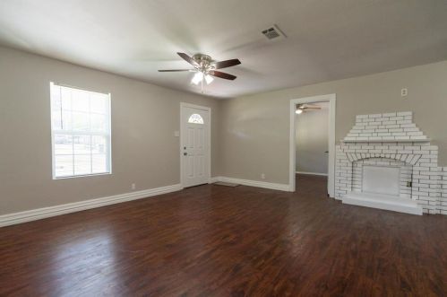 3801 Childress St, Fort Worth TX  76119-3541 exterior