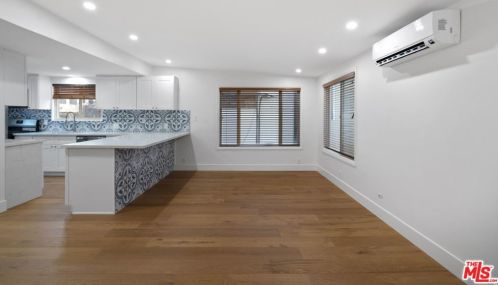 233 38th Pl, Manhattan Beach, CA 90266-3107